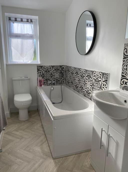 South Cottage - Garden, Views, Parking, Dogs, Cheshire, Walks, Family Adlington Luaran gambar